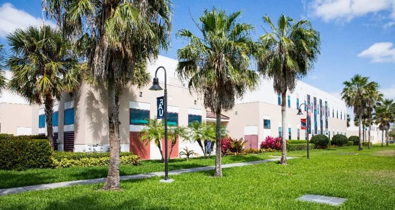 FAU Campus